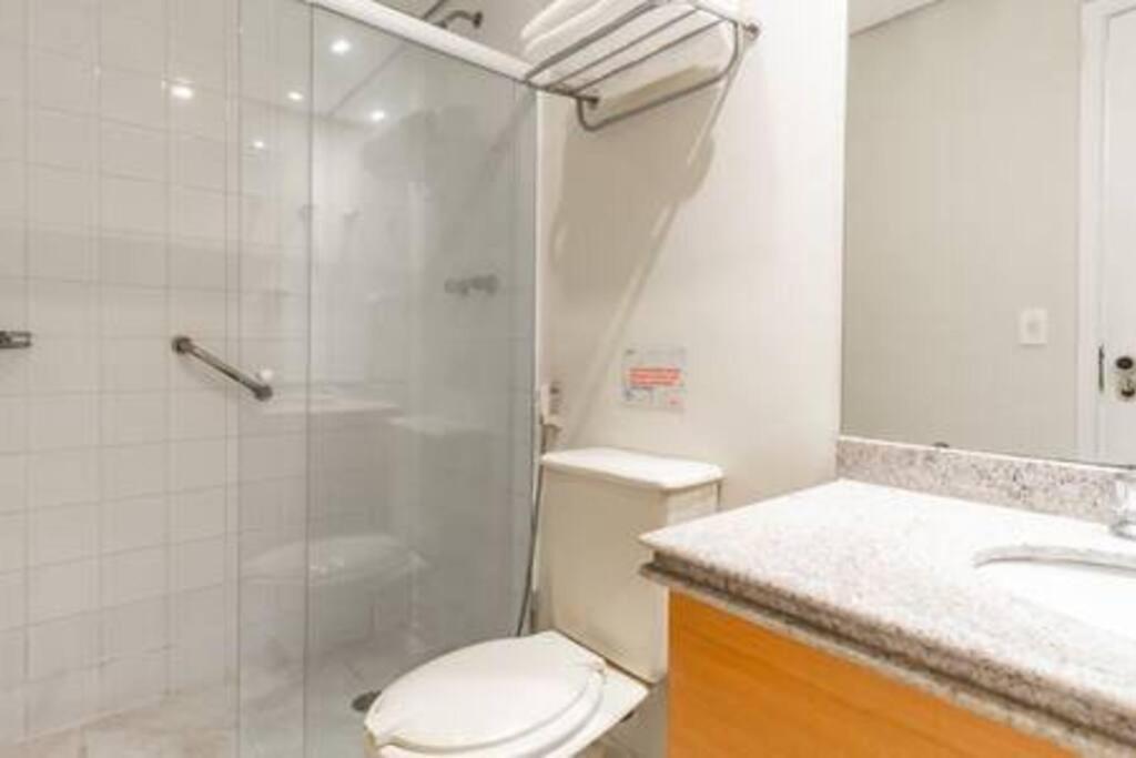 1007 Bienal Suits, Arrumacao, Manobrista E Piscina Apartamento
