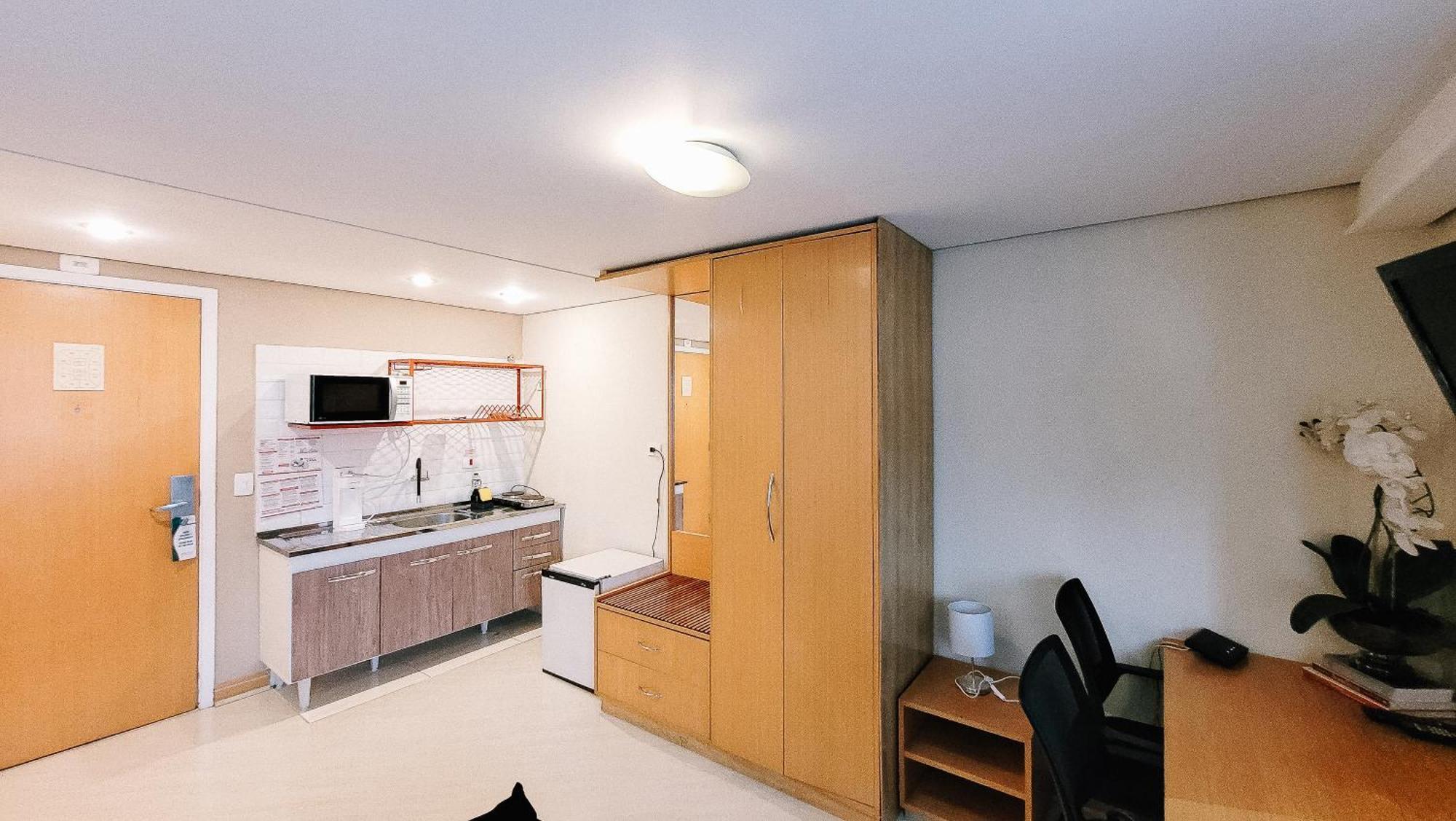 Apartamento 1007 Bienal Suits, Arrumacao, Manobrista E Piscina São Paulo